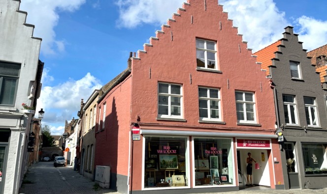 Gebouw voor gemengd gebruik te koop in Brugge